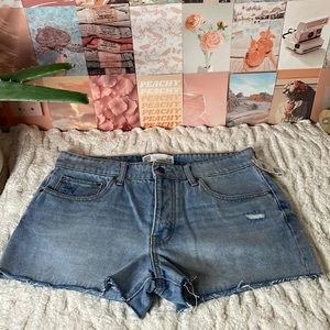 These Jeans are so adorable,comfortable, and go with ANYTHING!!☀️🕶️